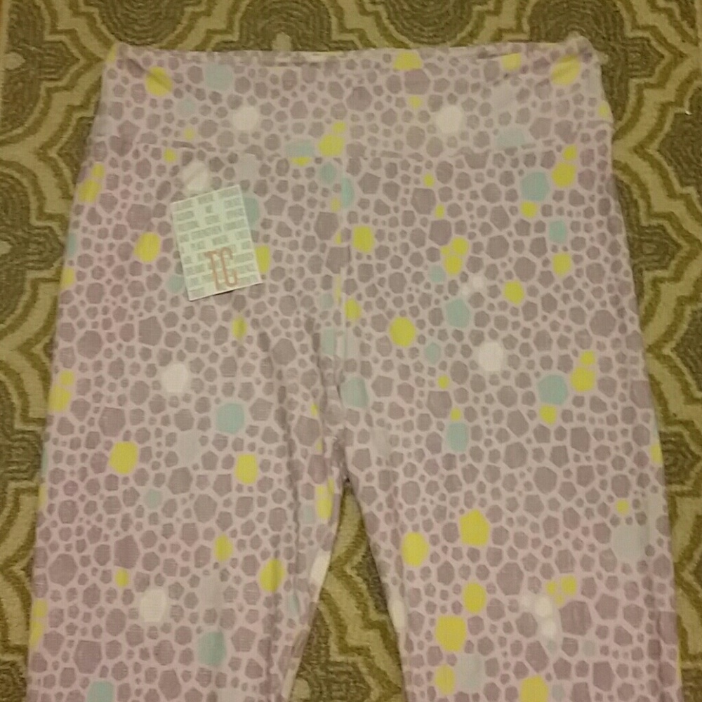NWT Lularoe Tall & Curvy Leggings Animal Print